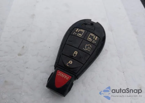 2016 Chrysler Town & Country Touring z USA, uszkodzony, nr VIN 2C4RC1BG0GR237747